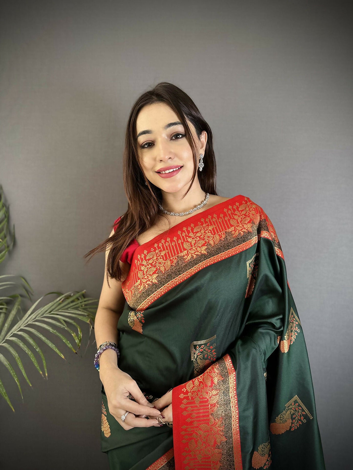 Joban Fashion Dark Green Banarasi Soft Silk Peacock Butta Work Saree | Swadesiicart