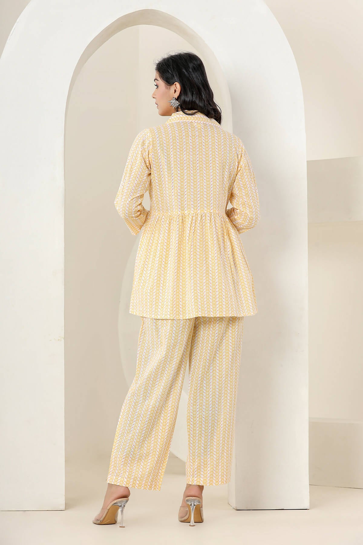 Kaajh Women's Yellow Printed Cotton Co-ord Set - Swadesiicart