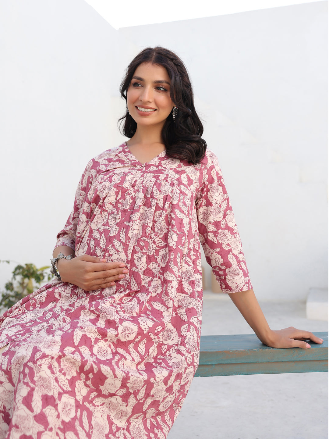 Janasya Light Cotton Floral Gathered Kurta | Swadesiicart