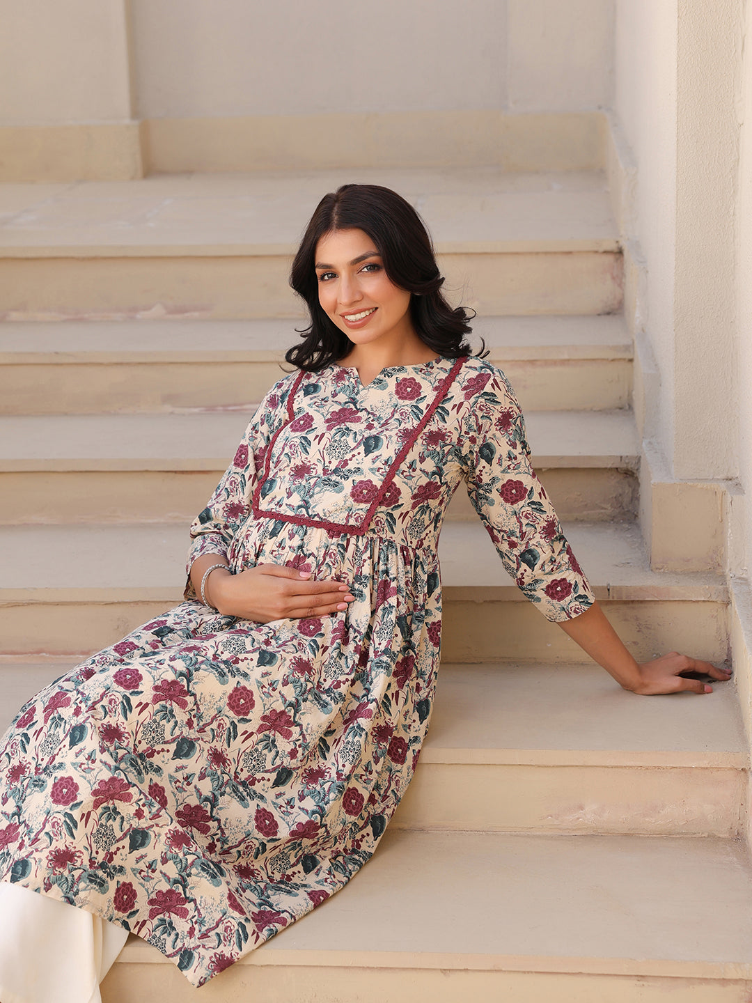 Janasya Dark Cotton Floral Gathered Kurta | Swadesiicart