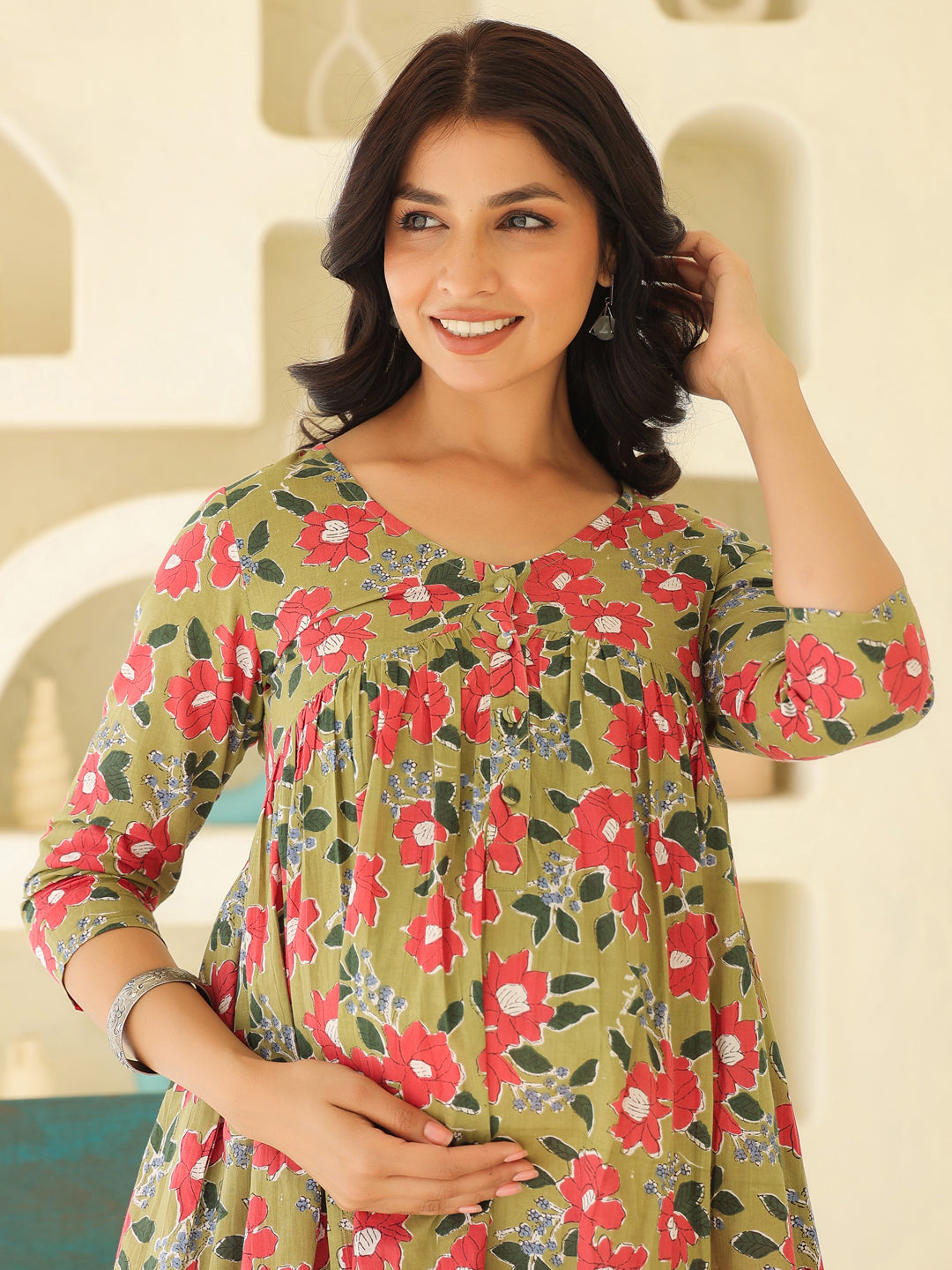 Janasya Dark Cotton Floral Gathered Kurta | Swadesiicart