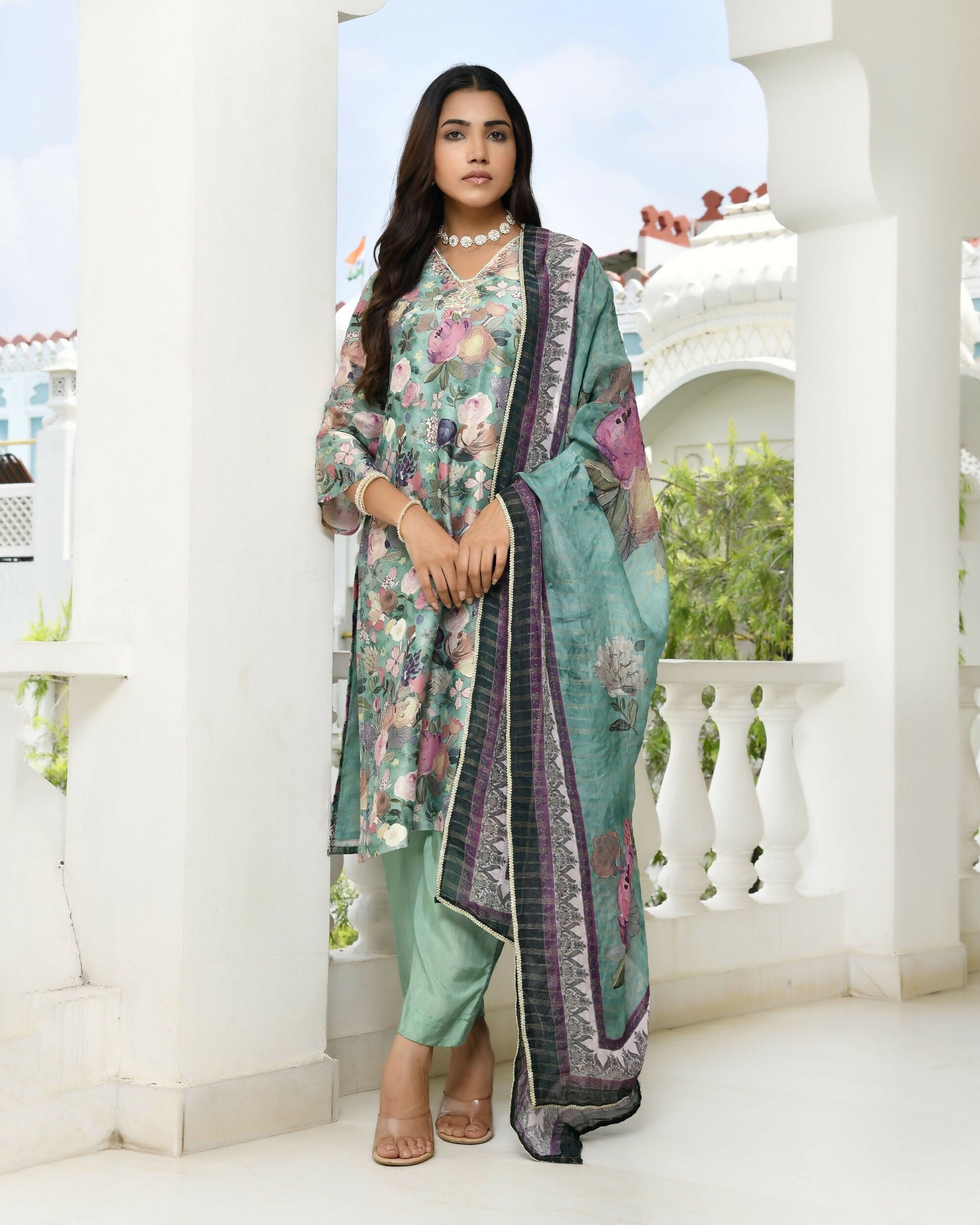 Vaasva Women's Green Tissue Gota Embroidered Suit Set With Solid Pant And Embroidered Dupatta | Swadesiicart