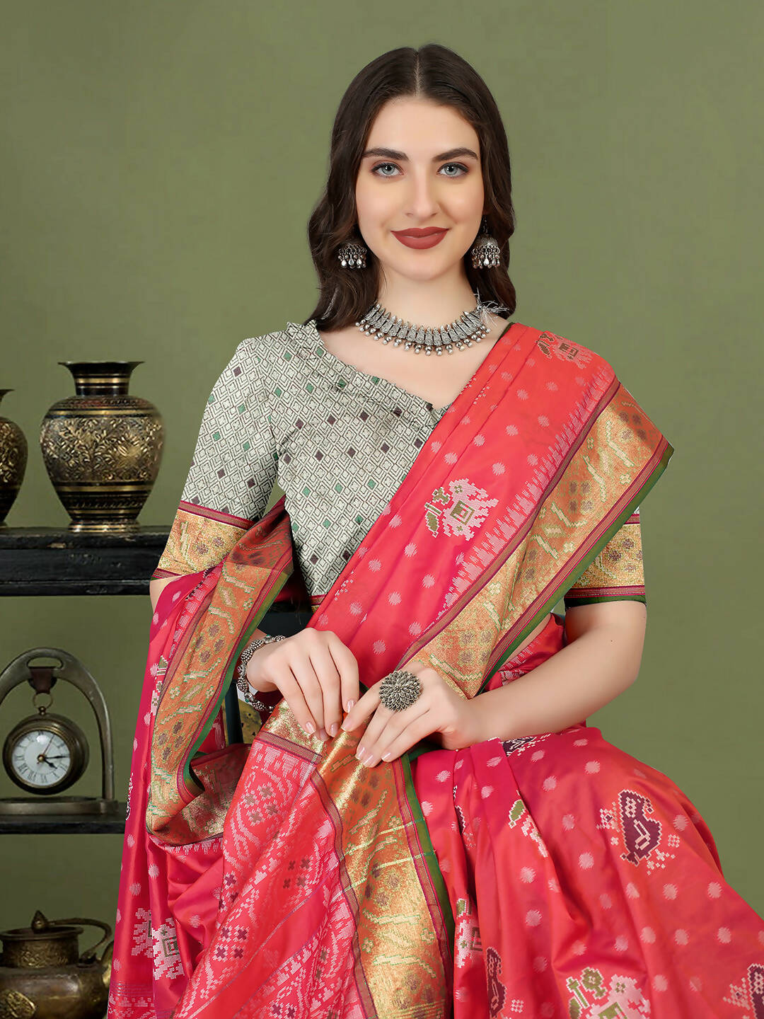 Lorenvalley Fashion Peach Patola Silk Woven Design Zari Meenakari Weaving Saree - Swadesiicart