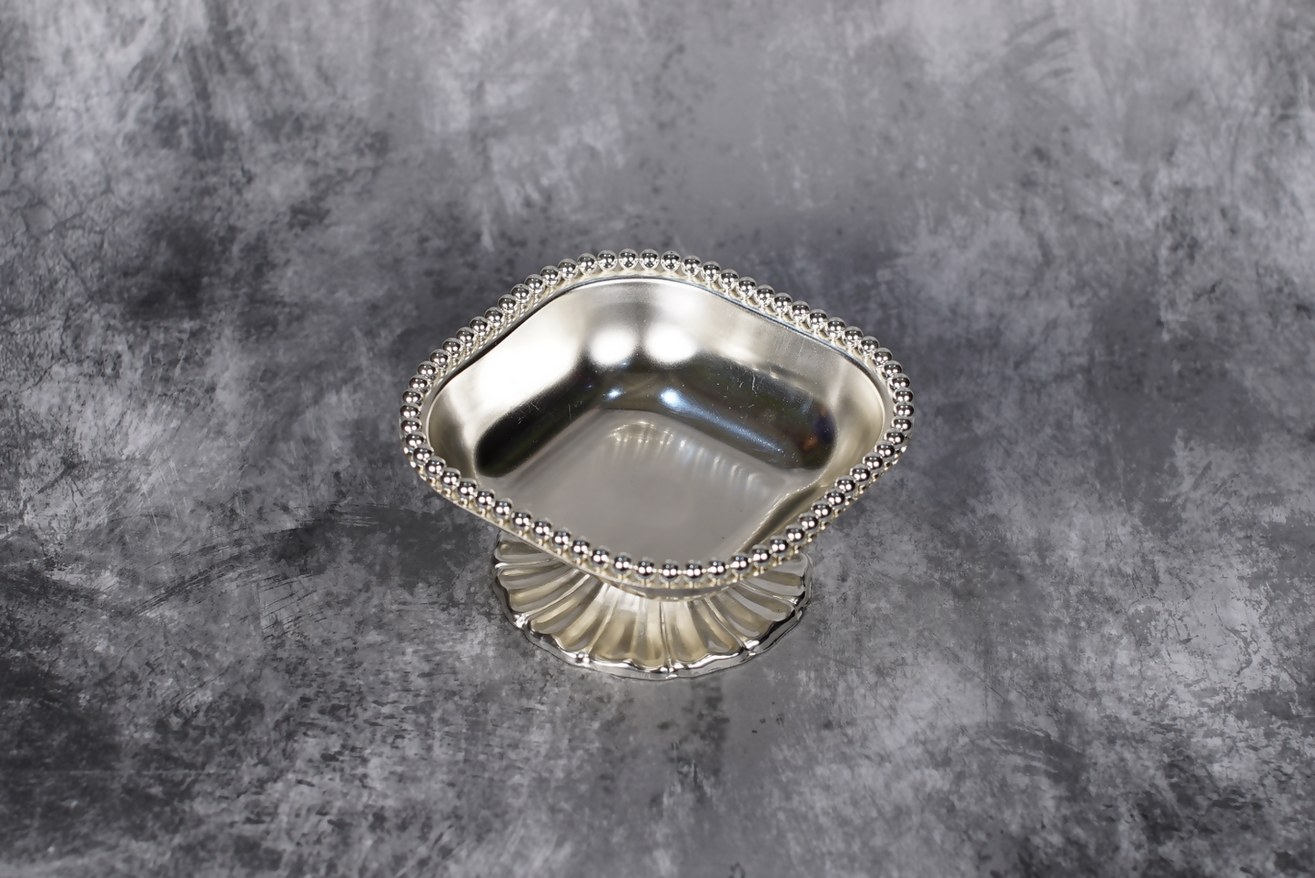 Sri Rudra Silver Tray – SR 00104 | Swadesiicart