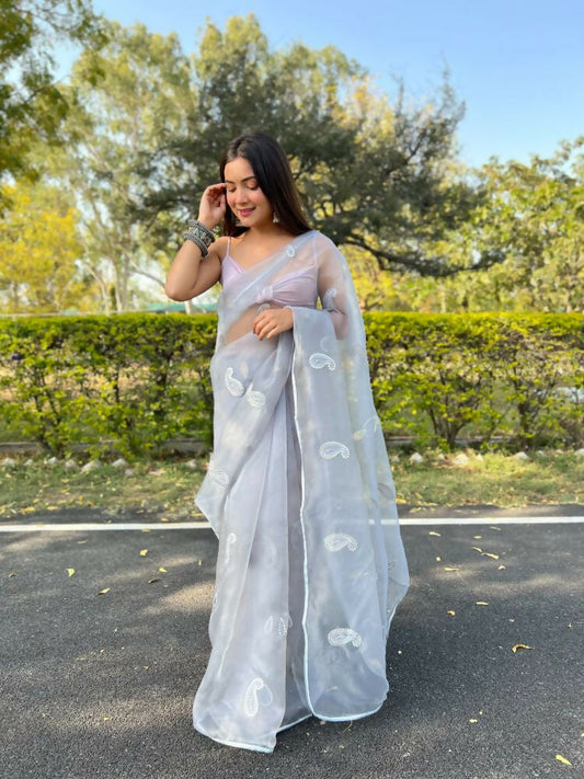 Vamsee Samriddhi Grey Organza Saree - Swadesiicart