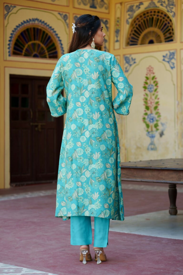 Vaasva Women Aqua Muslin Pleated Kurta & Pant Clothing Set | Swadesiicart