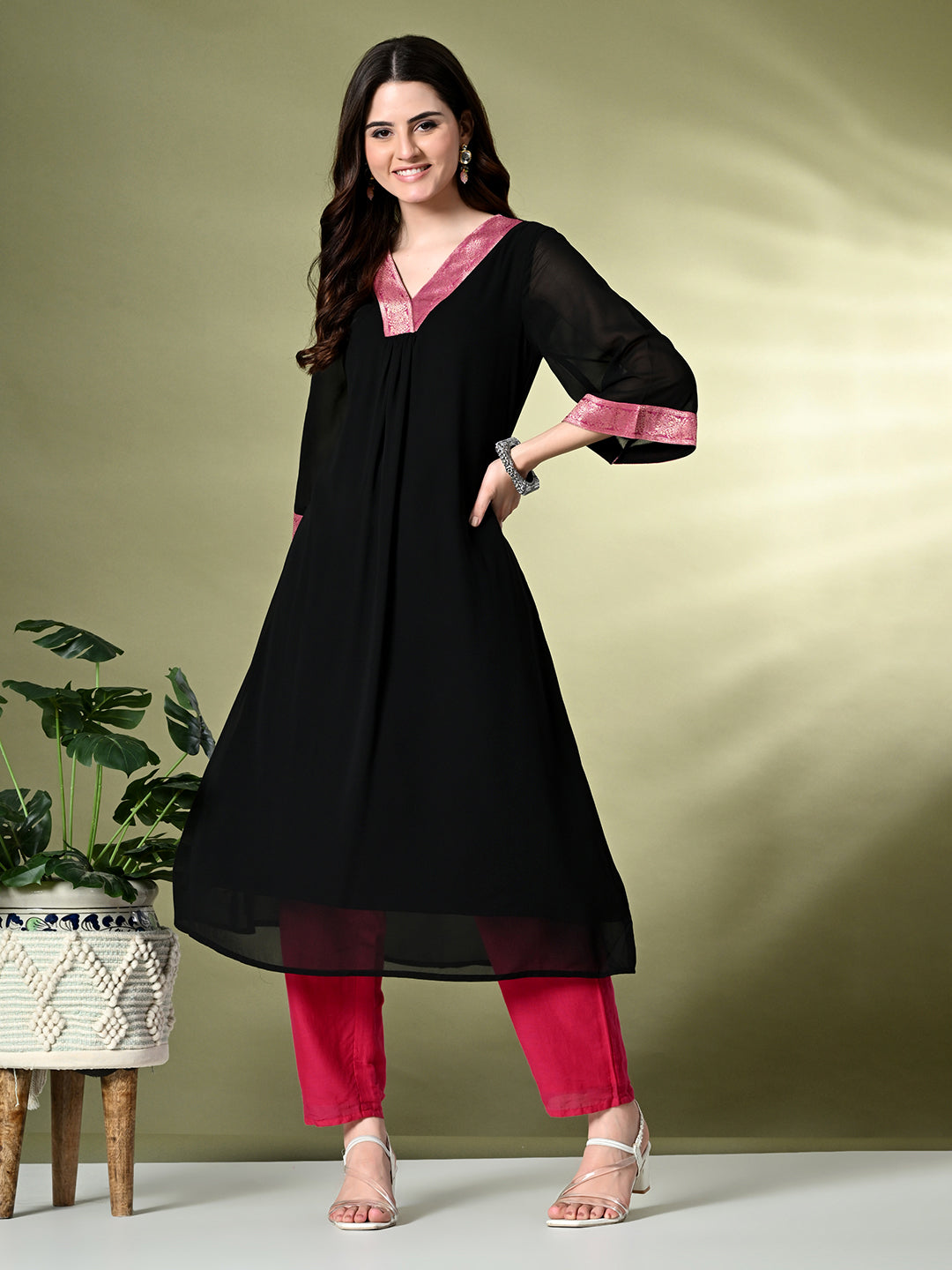Myshka Women's Georgette Solid A-Line Kurta in Black Color - Swadesiicart