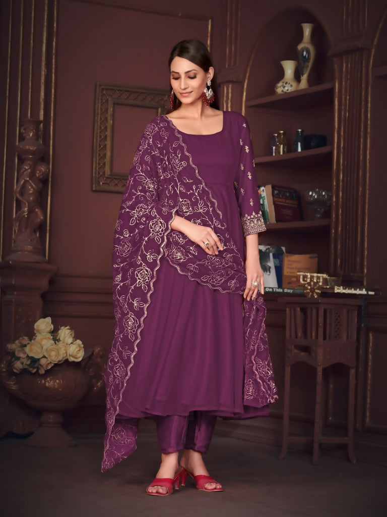Jyoti Fashion Women's Purple Georgette Embroidered Anarkali Kurta Pant Set With Dupatta | Swadesiicart
