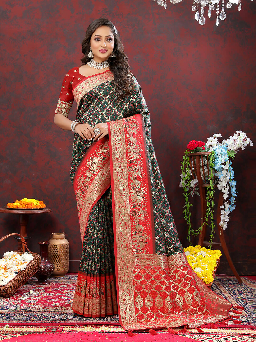 Lorenvalley Fashion Green & Red Patola Silk Woven Design Meenakari Weaving Saree - Swadesiicart
