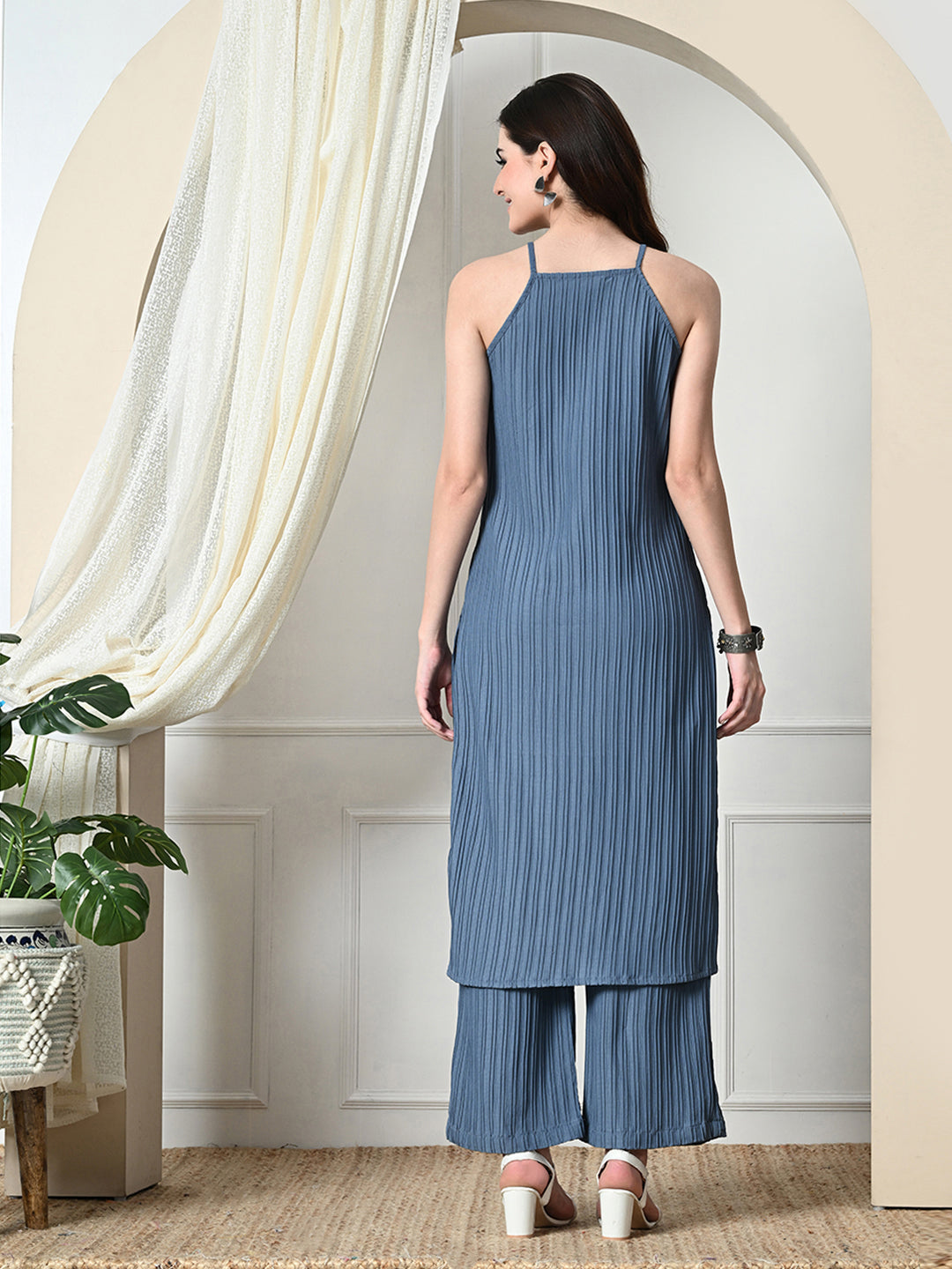 Myshka Women's Self Design Shoulder Straps Kurta & Palazzos Sets in Grey Color - Swadesiicart