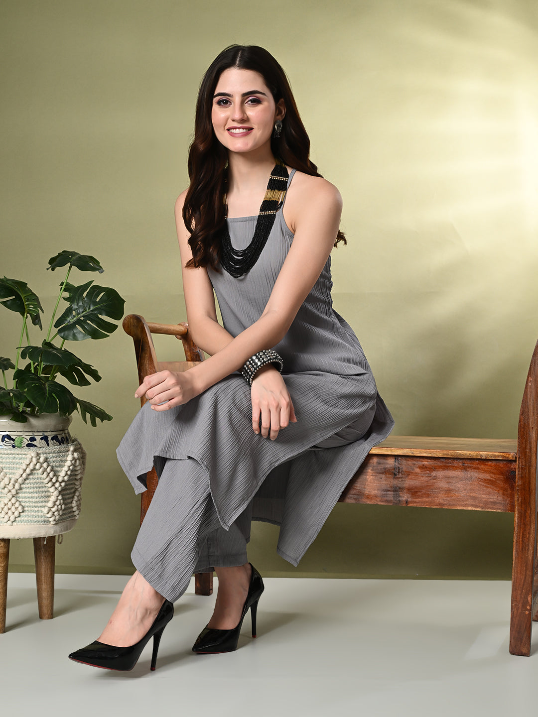 Myshka Women's Self Design Shoulder Straps Kurta & Palazzos Sets in Grey Color - Swadesiicart