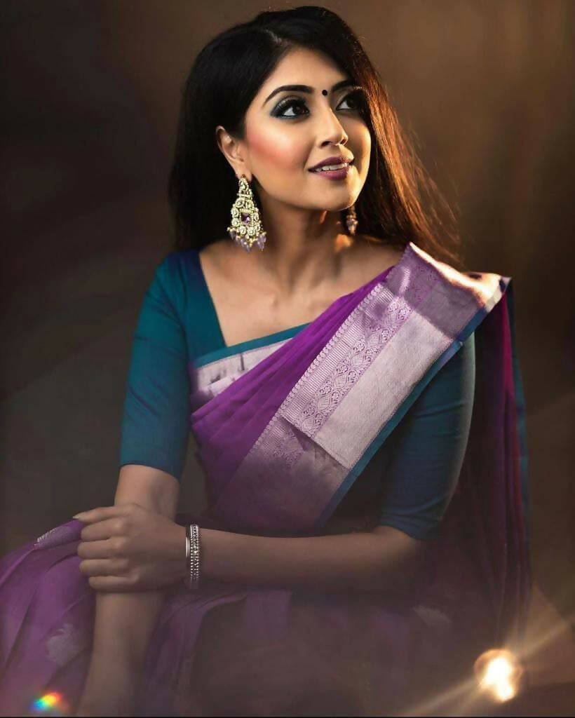 DEIANA'S Beautiful Designer Golden zari Soft Lichi Silk Saree - Purple - Swadesiicart