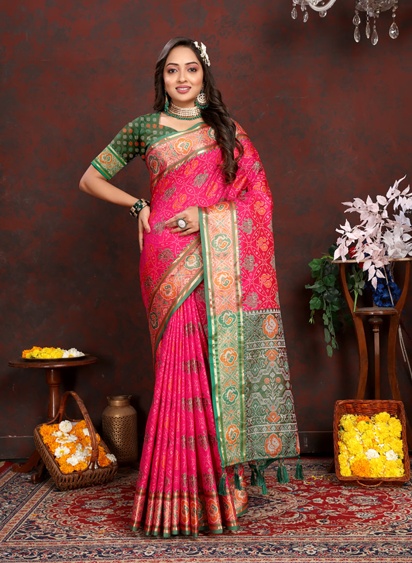Lorenvalley Fashion Magenta Patola Silk Woven Design with Zari Meenakari Weaving motifs Pallu Saree - Swadesiicart