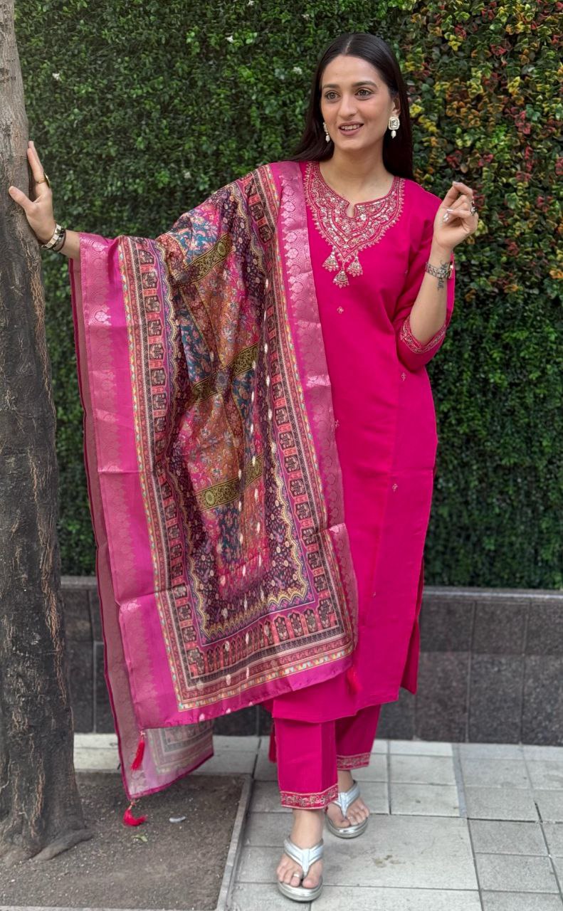 Lorenvalley Fashion Magenta Roman Silk Embroidery Multi Work Kurta Pant with Dupatta - Swadesiicart