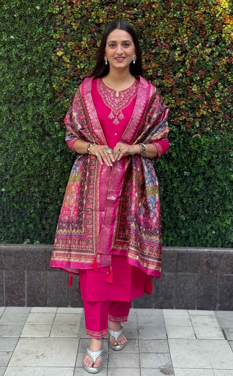 Lorenvalley Fashion Magenta Roman Silk Embroidery Multi Work Kurta Pant with Dupatta - Swadesiicart