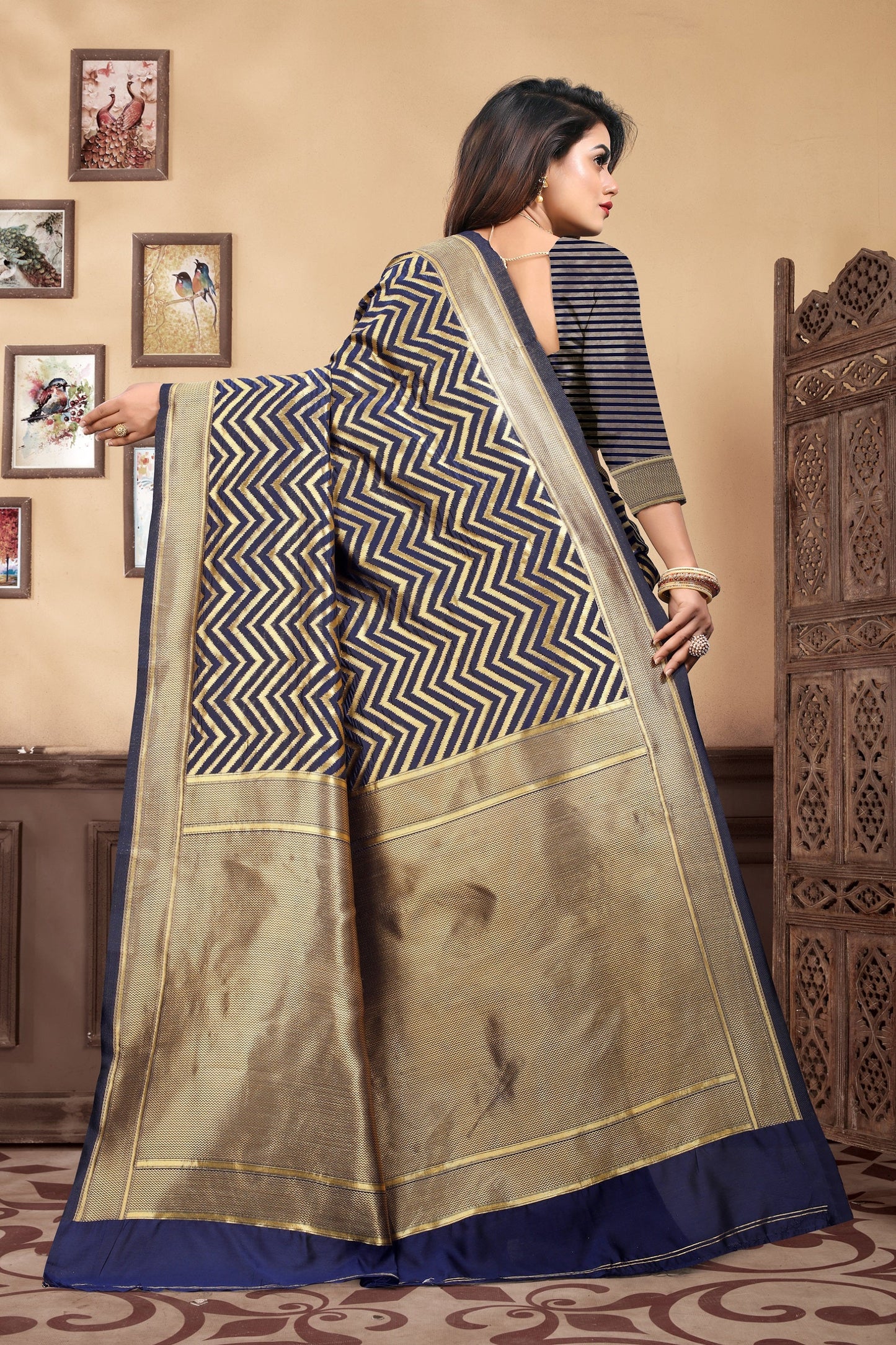 Vedant Vastram Litchi Silk Designer Banarasi Saree - Navy Blue | Swadesiicart