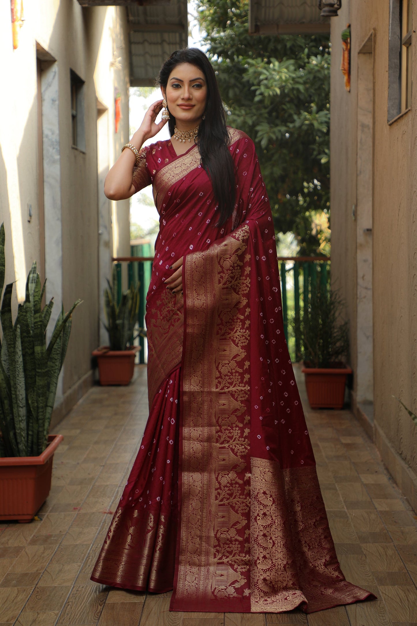 Lorenvalley Premium Pure Handmade Bandhej Kanjivaram silk saree with Zari Weaving Rich Pallu saree - Maroon - Swadesiicart