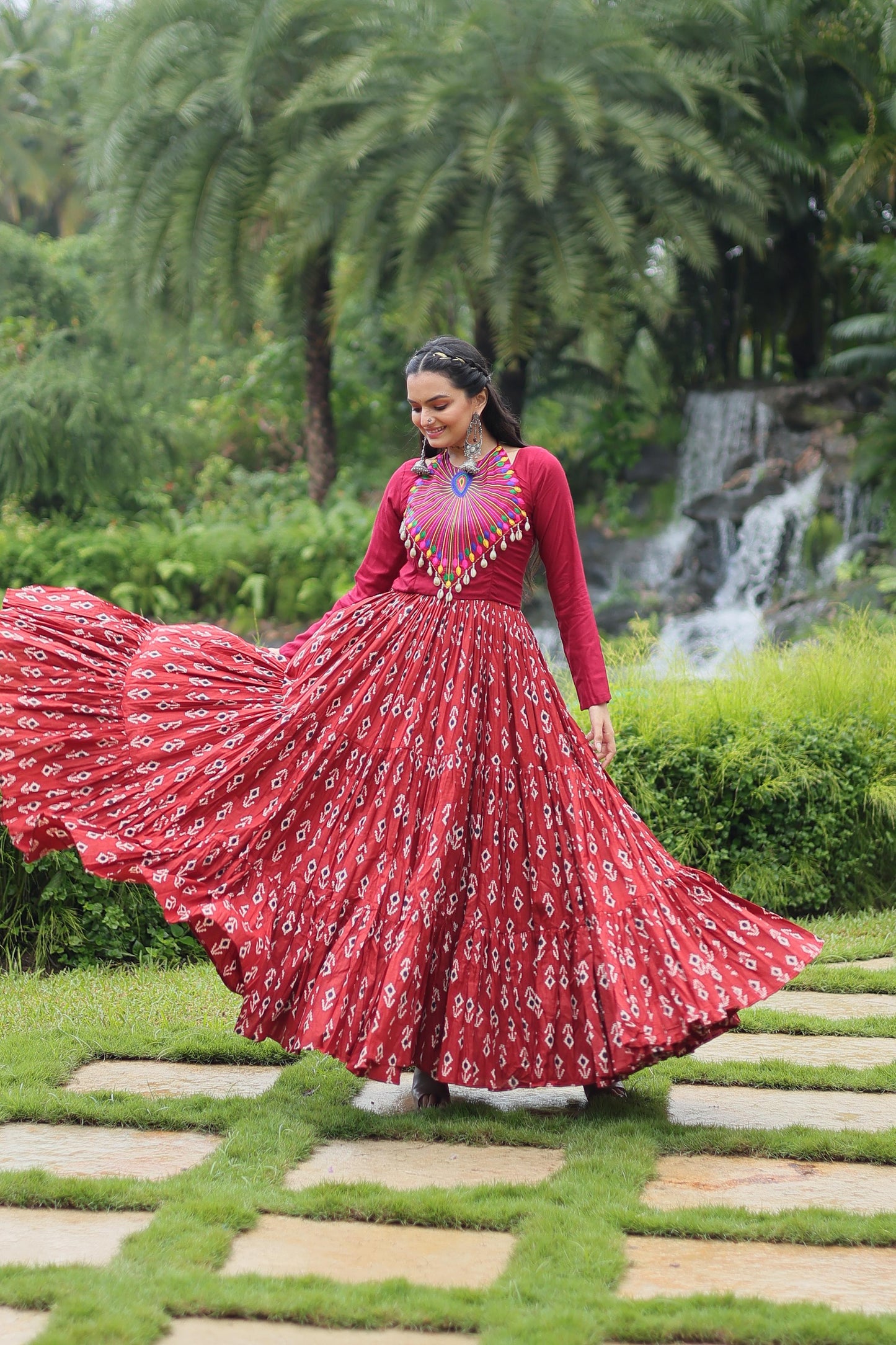 Lorenvalley Maroon Cotton Printed With Kutchi Gamthi Work and Kodi Lace Gown | Swadesiicart