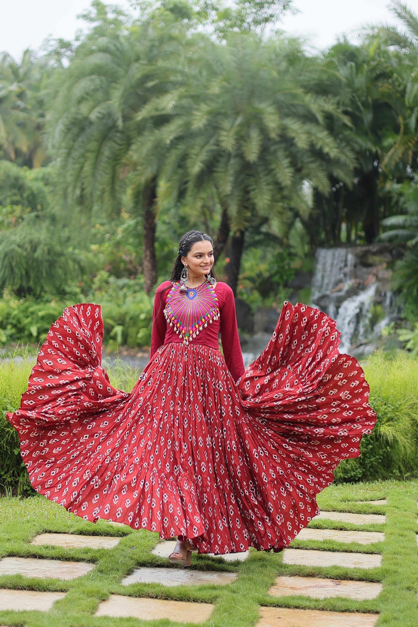 Lorenvalley Maroon Cotton Printed With Kutchi Gamthi Work and Kodi Lace Gown | Swadesiicart