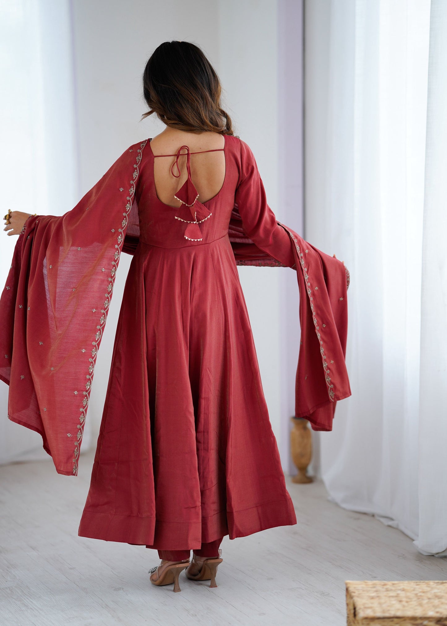 Lorenvalley Fashion Maroon Roman Shimmer Chanderi Silk Yoke Fancy Handwork Beads Work Anarkali Kurta Pant With Dupatta Set - Swadesiicart