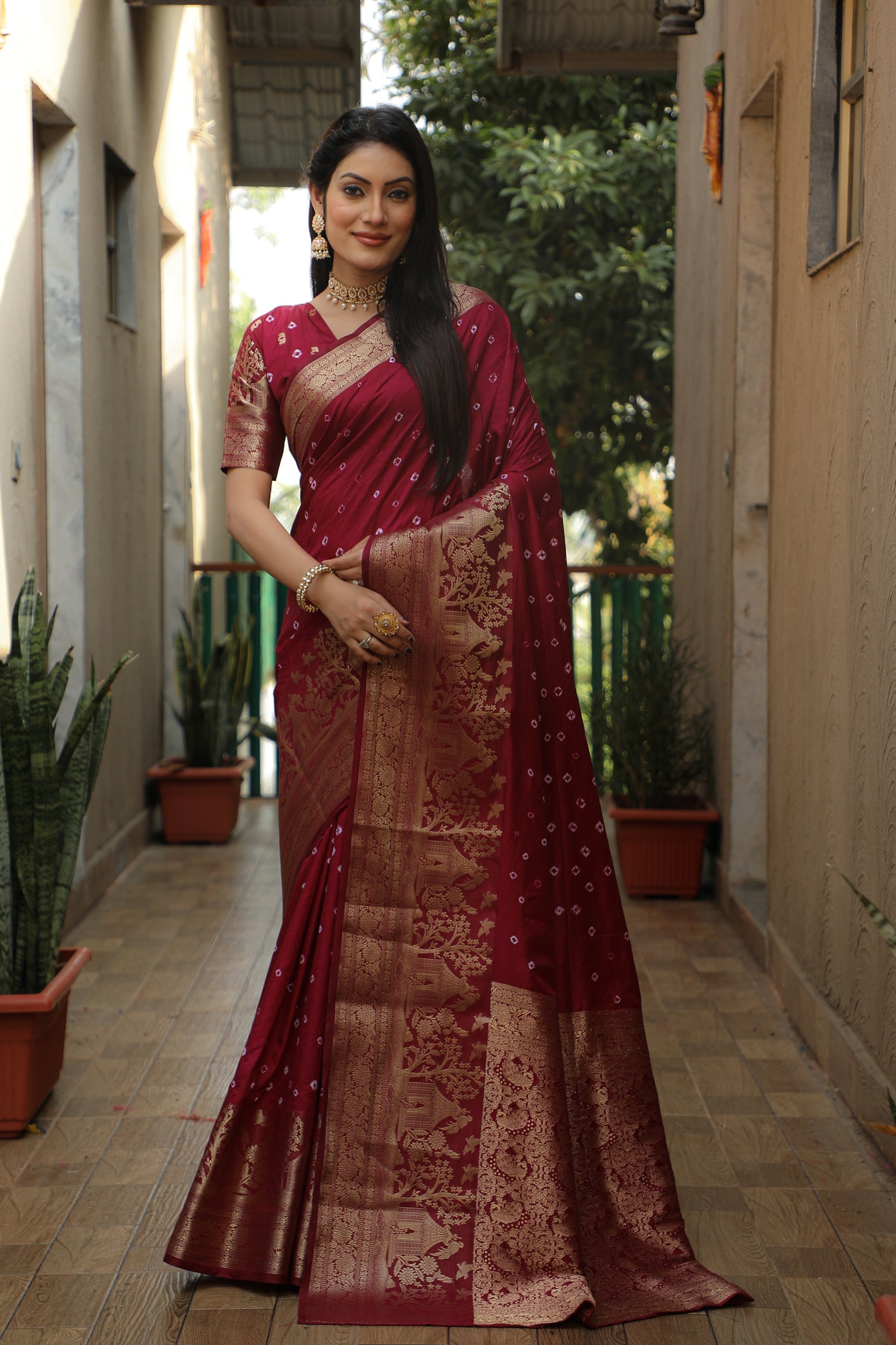 Lorenvalley Premium Pure Handmade Bandhej Kanjivaram silk saree with Zari Weaving Rich Pallu saree - Maroon - Swadesiicart