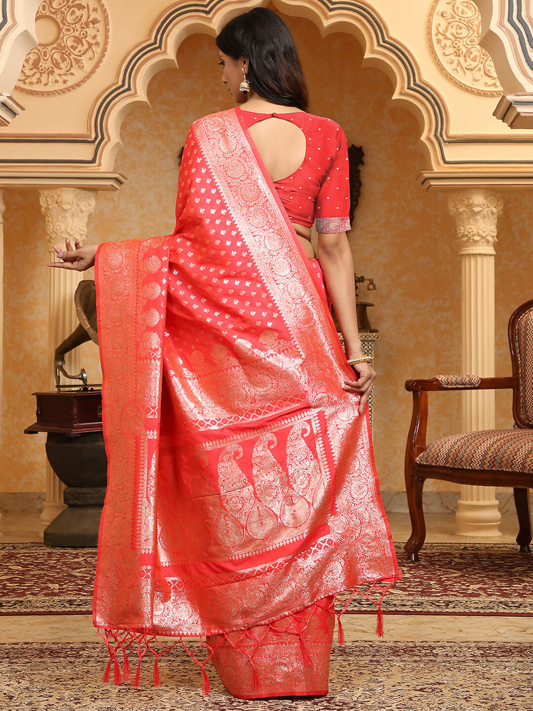 Astita Banarasi Silk Pink Saree | Swadesiicart