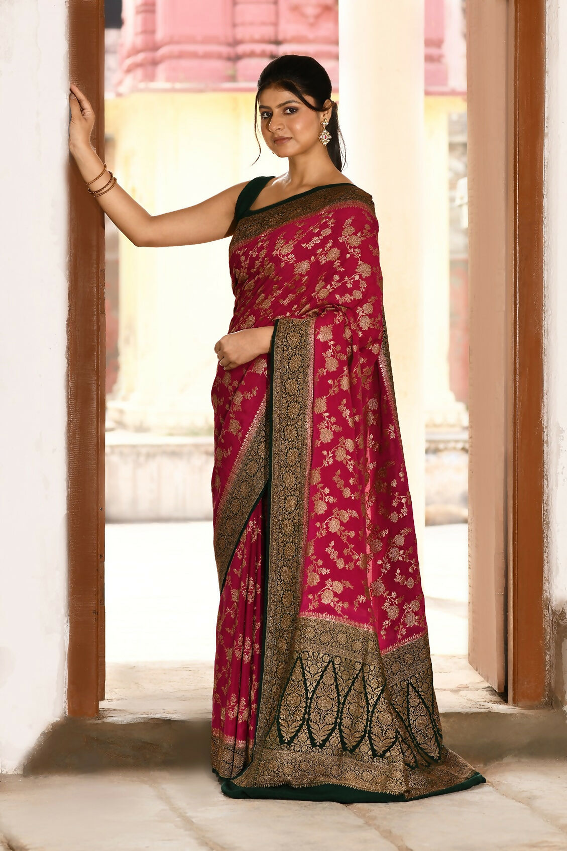 Joban Fashion Hot Pink Crepe Chiffon Pure Handloom Banarasi Silk Saree | Swadesiicart