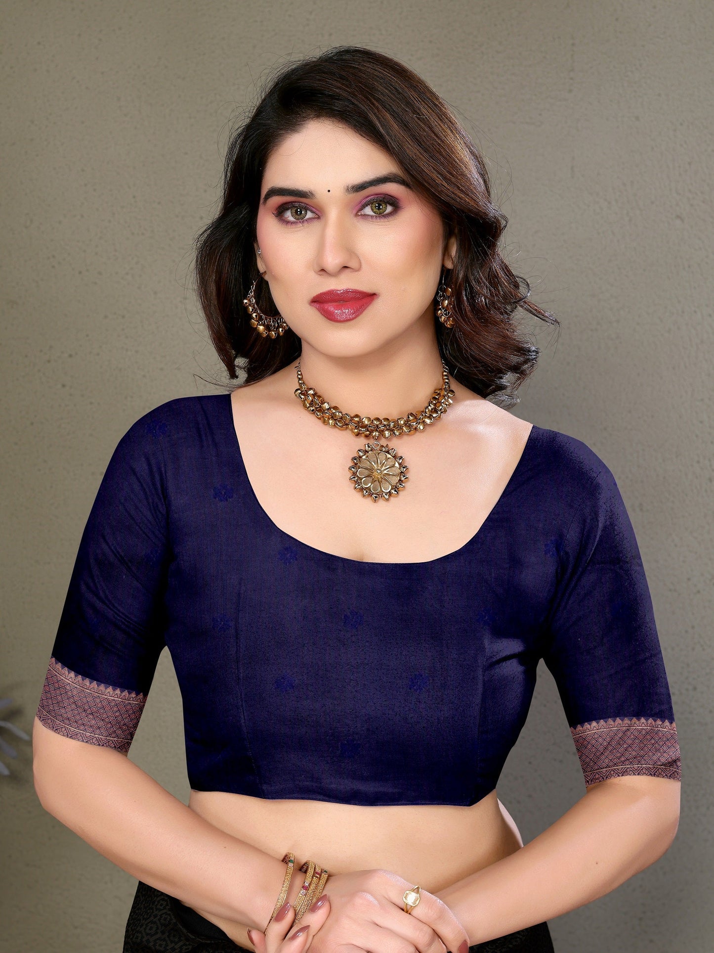 Vedant Vastram Litchi Silk Banarasi Silk Saree - Navy | Swadesiicart