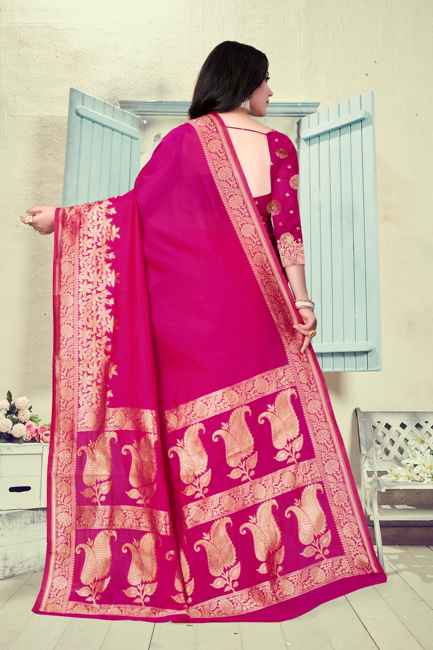 Vedant Vastram Litchi Silk Designer Banarasi Saree - Magenta | Swadesiicart