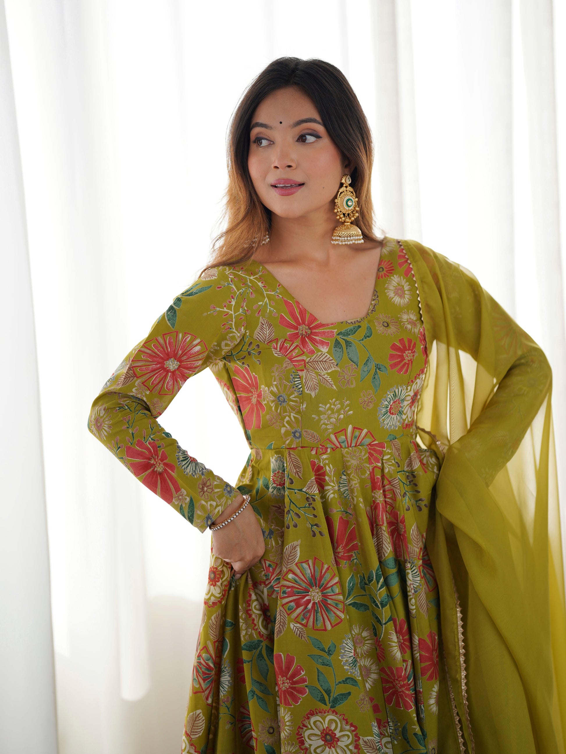 Lorenvalley Women Pure Soft Roman silk Chanderi Discharge Print Fabric Kediya Kurta Palazzo with Dupatta Set | Swadesiicart