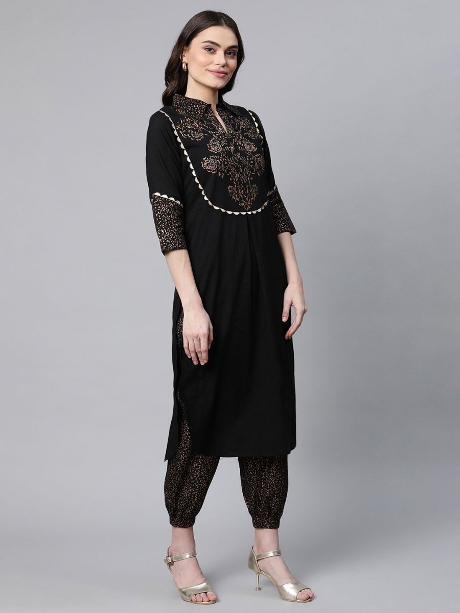 Ahalyaa Women Black Colour Pure Cotton Printed Kurta Pant Set | Swadesiicart