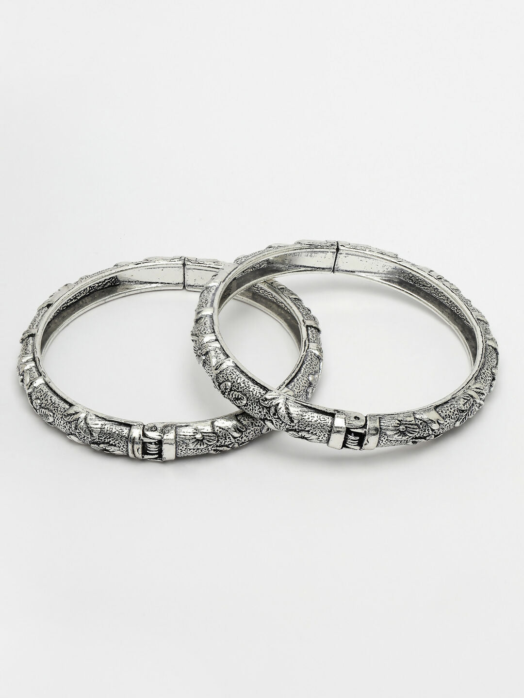 NVR Women's Set of 2 Silver-Toned German Silver Floral Oxidised Kada Bangle - Swadesiicart