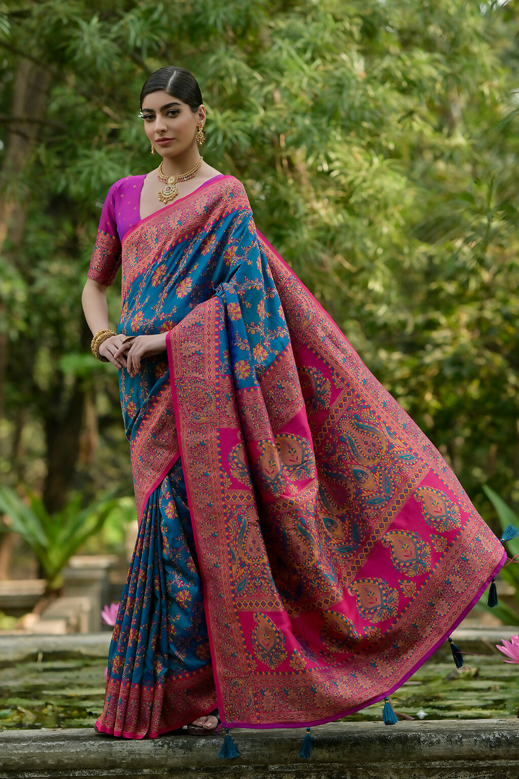 Vishnu Weaves Women's Firozi Pashmina Silk Thread Woven Saree with Blouse - Swadesiicart