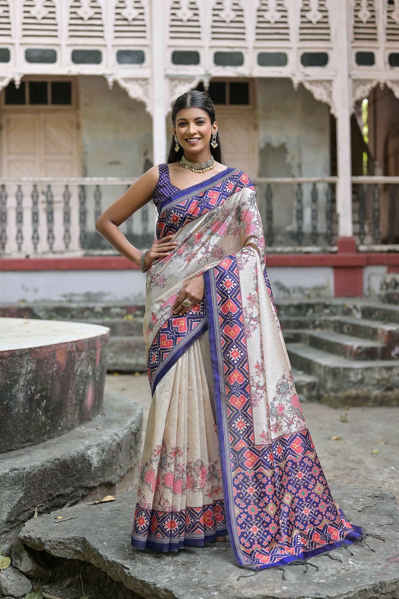 Vishnu Weaves Women's Blue Soft Tussar Silk Small Zari Woven Border Saree with Blouse - Swadesiicart