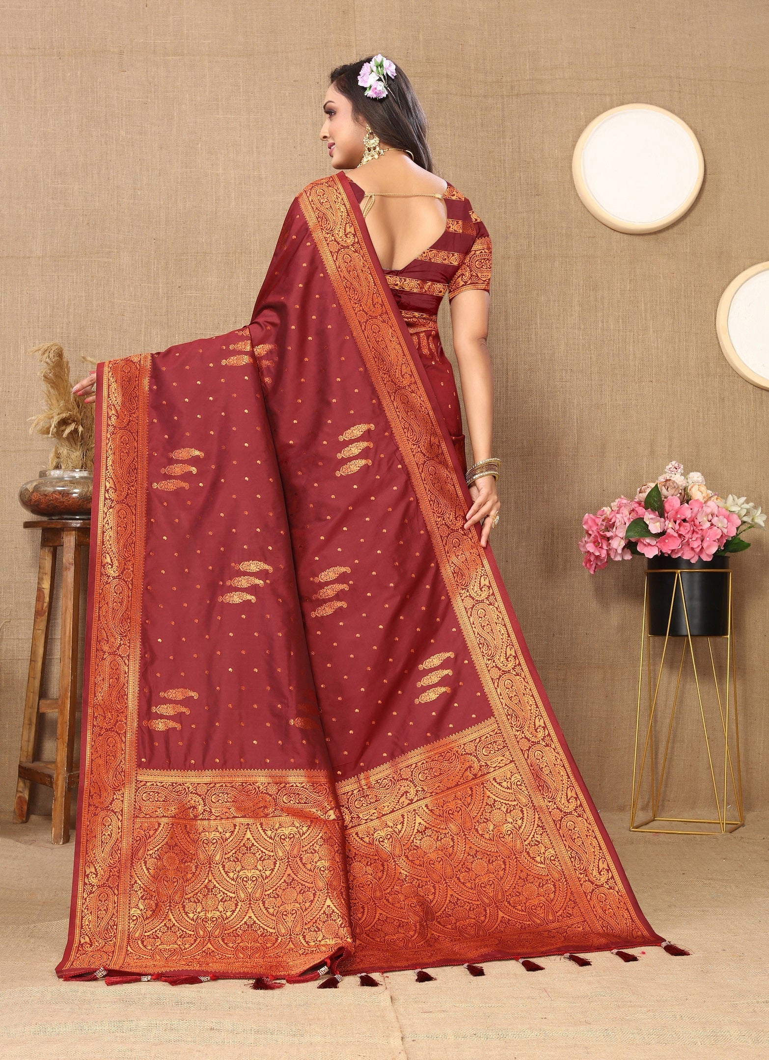 Vedant Vastram Maroon Color Banarasi Silk Saree - Maroon | Swadesiicart