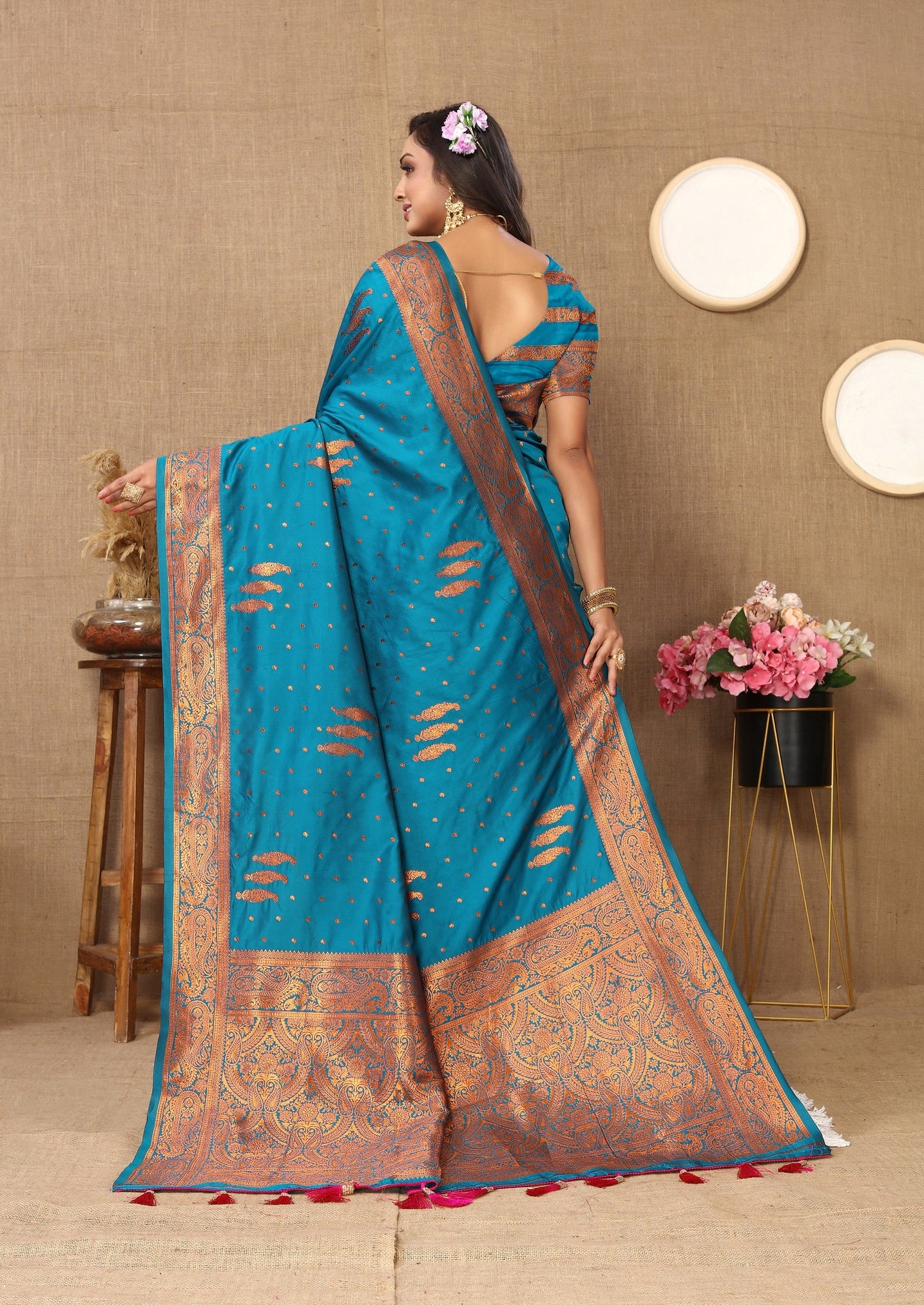Vedant Vastram Rama Color Banarasi Silk Saree - Rama | Swadesiicart