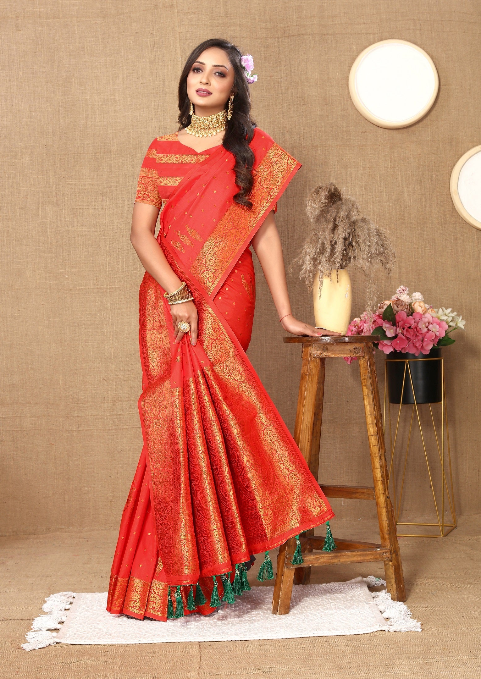 Vedant Vastram Red Color Banarasi Silk Saree - Red | Swadesiicart