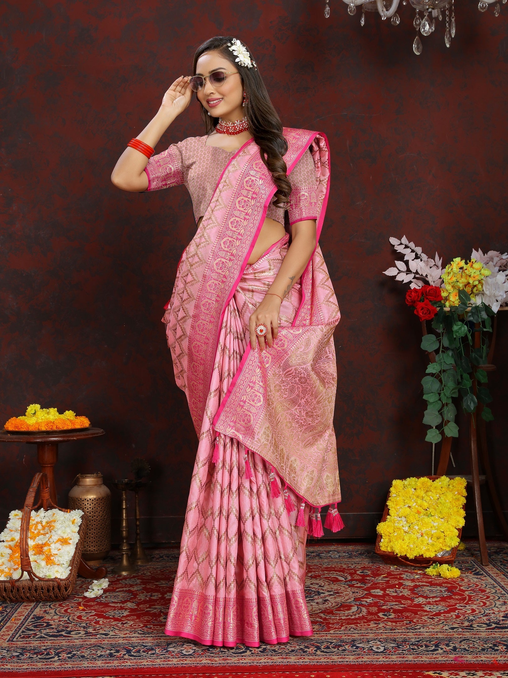 Vedant Vastram Baby Pink Color Banarasi Silk Saree - Baby Pink | Swadesiicart