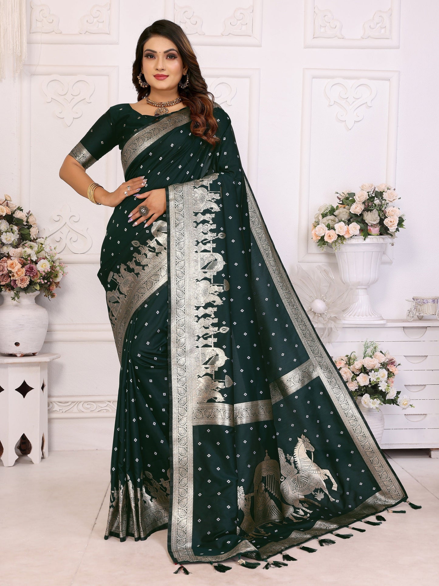 Vedant Vastram Soft Litchi Silk Banarasi Silk Saree - Green | Swadesiicart