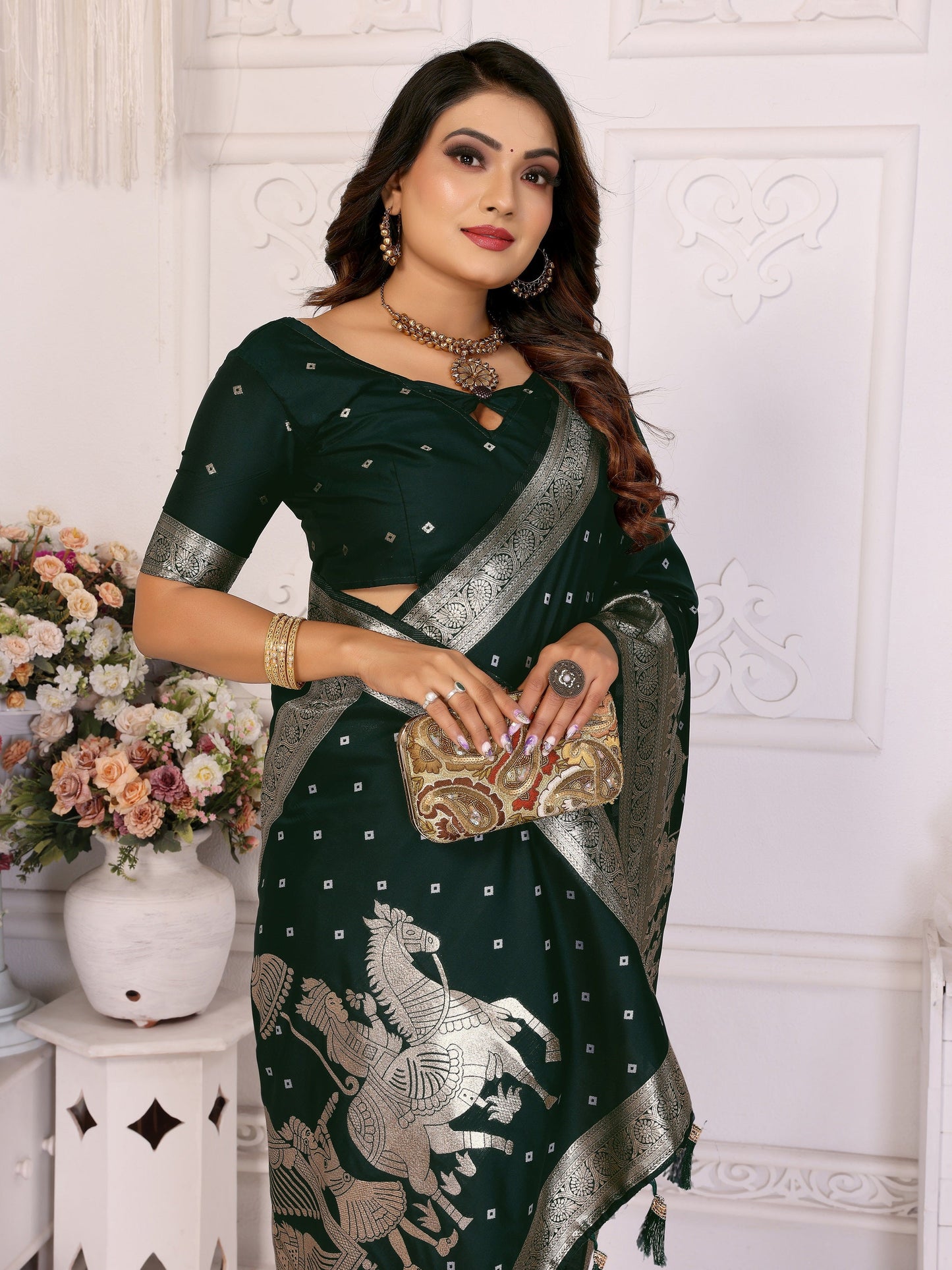 Vedant Vastram Soft Litchi Silk Banarasi Silk Saree - Green | Swadesiicart