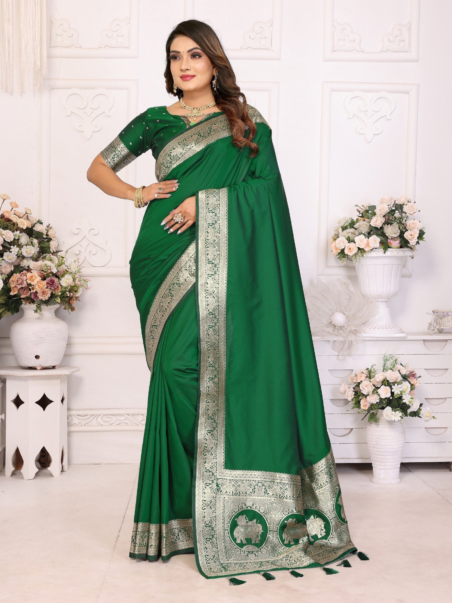 Vedant Vastram Soft Litchi Silk Banarasi Silk Saree - Green | Swadesiicart