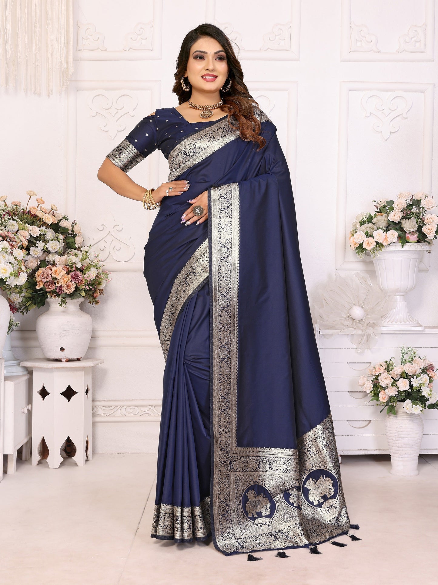 Vedant Vastram Soft Litchi Silk Banarasi Silk Saree - Navy | Swadesiicart