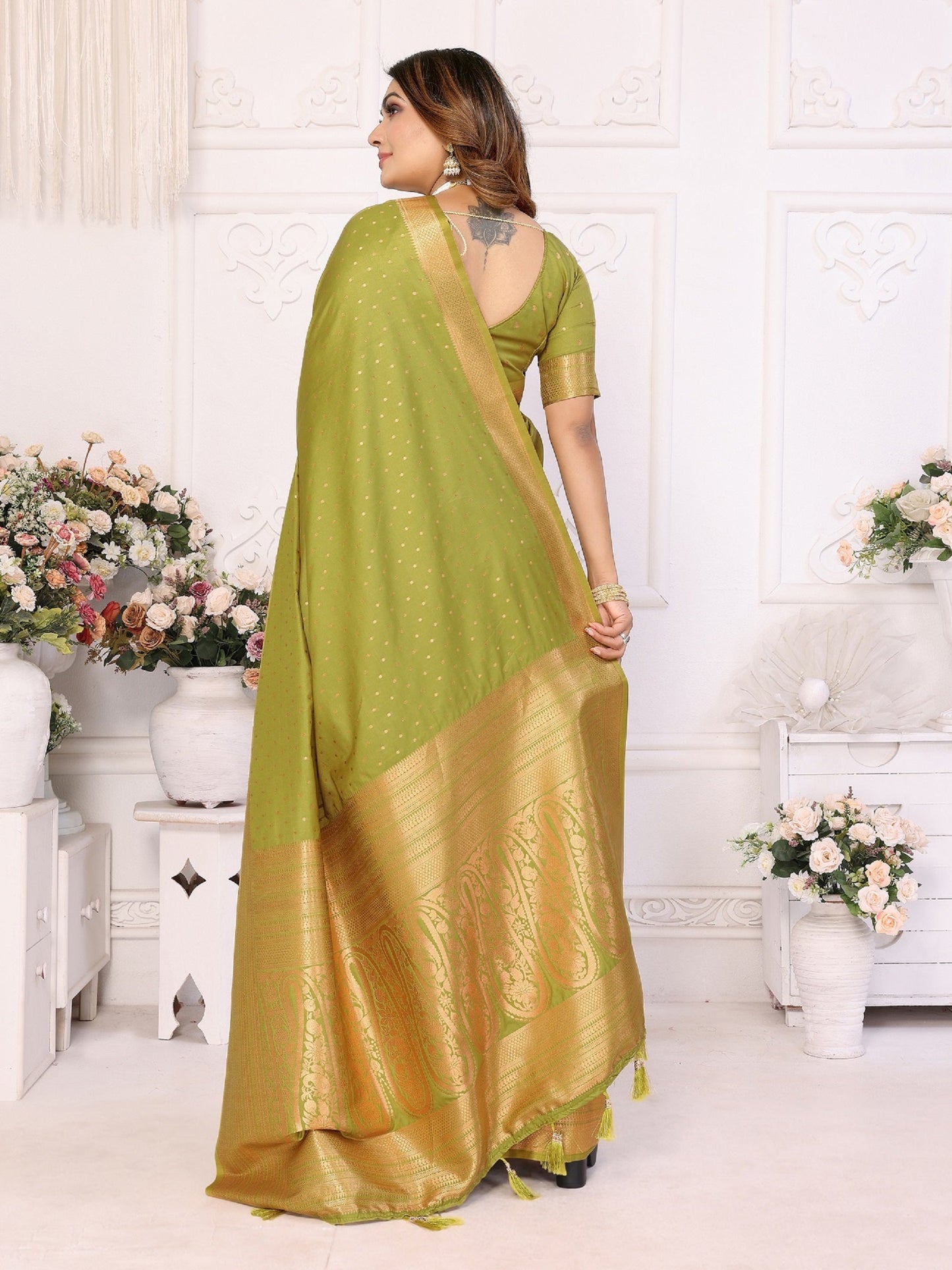 Vedant Vastram Soft Litchi Silk Banarasi Silk Saree - Mahendi | Swadesiicart