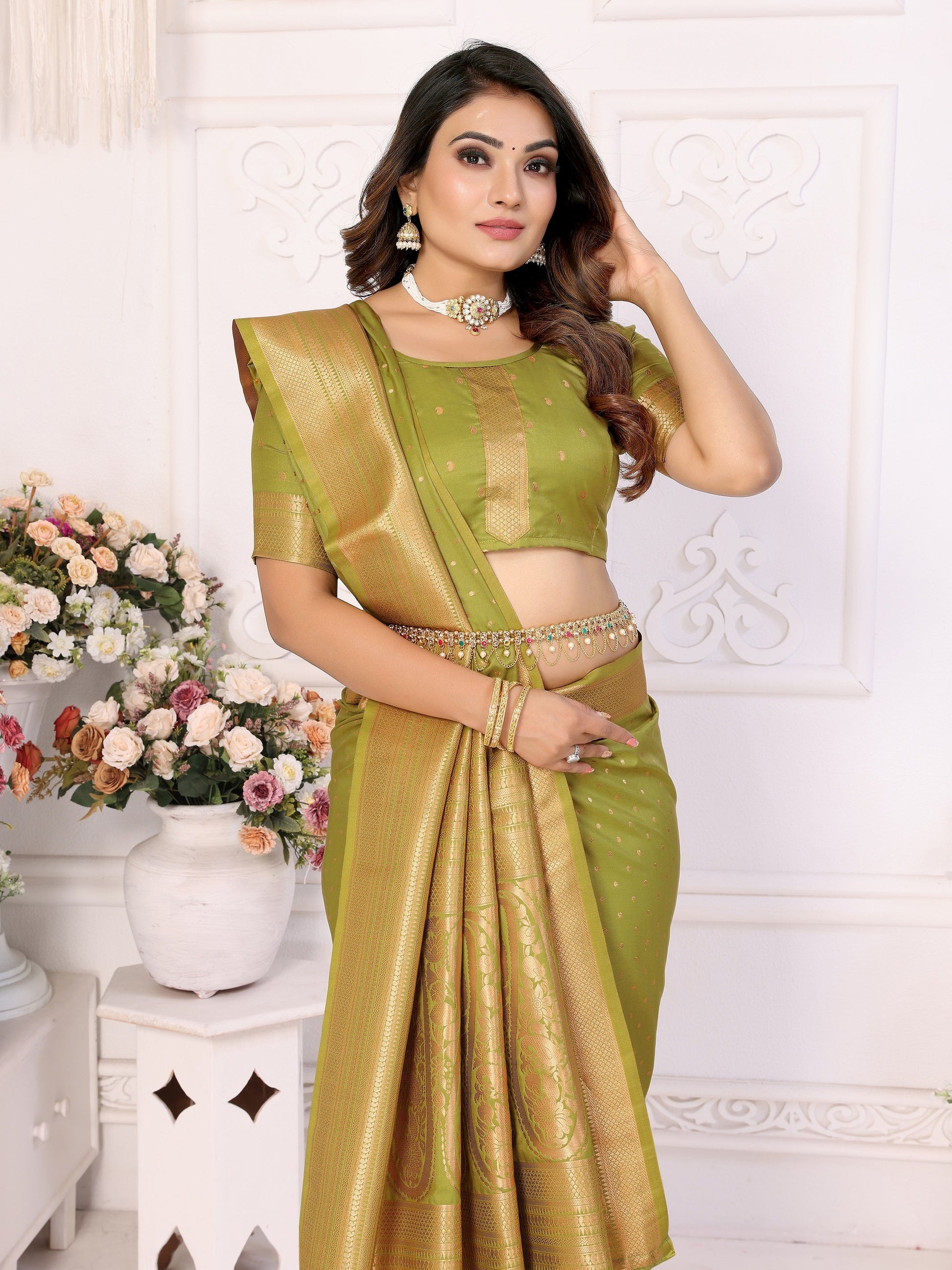 Vedant Vastram Soft Litchi Silk Banarasi Silk Saree - Mahendi | Swadesiicart