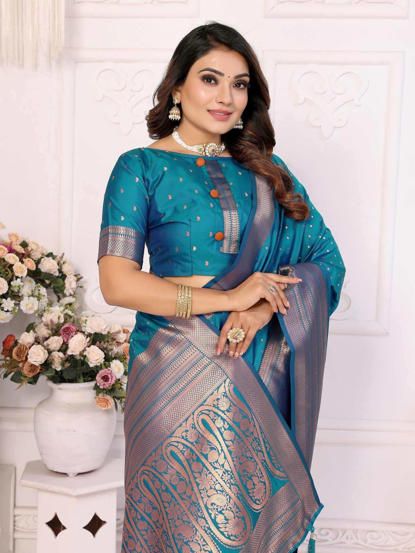 Vedant Vastram Soft Litchi Silk Banarasi Silk Saree - Rama | Swadesiicart