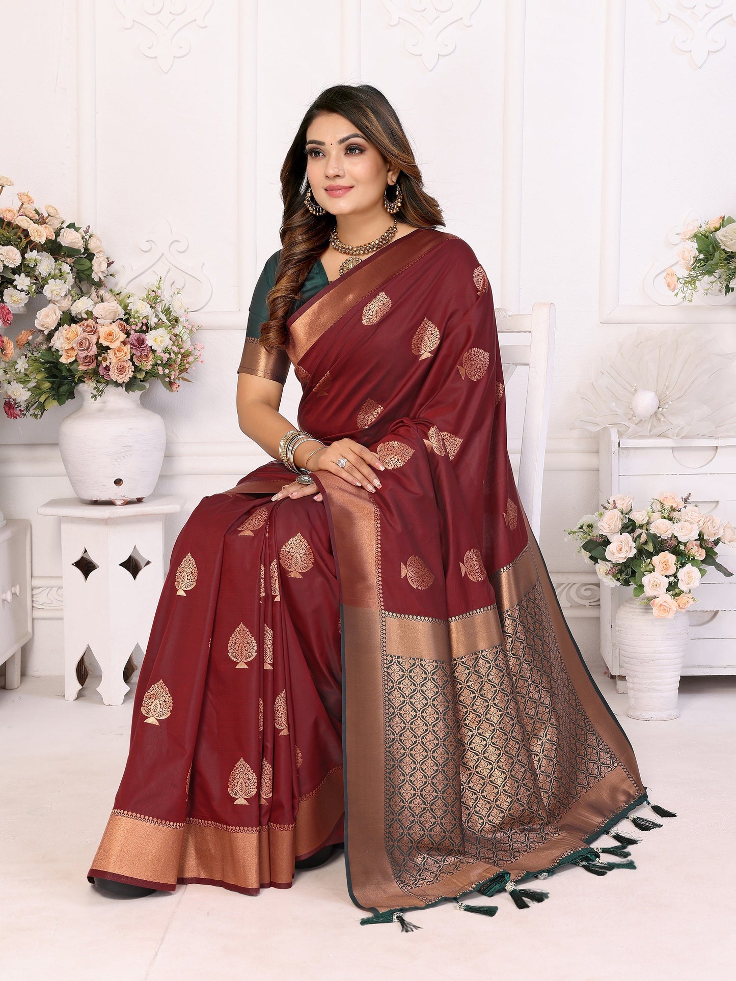 Vedant Vastram Soft Litchi Silk Banarasi Silk Saree - Maroon | Swadesiicart