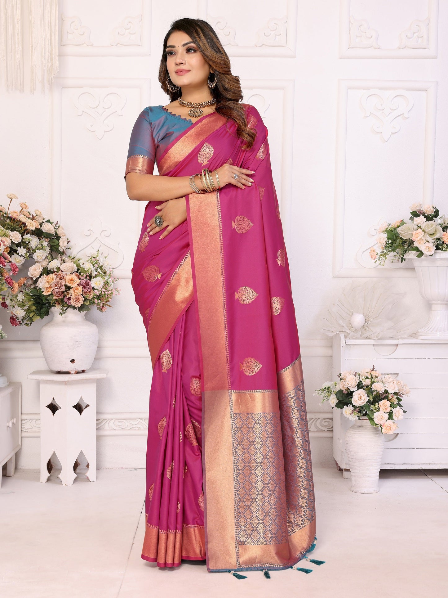 Vedant Vastram Soft Litchi Silk Banarasi Silk Saree - Pink | Swadesiicart
