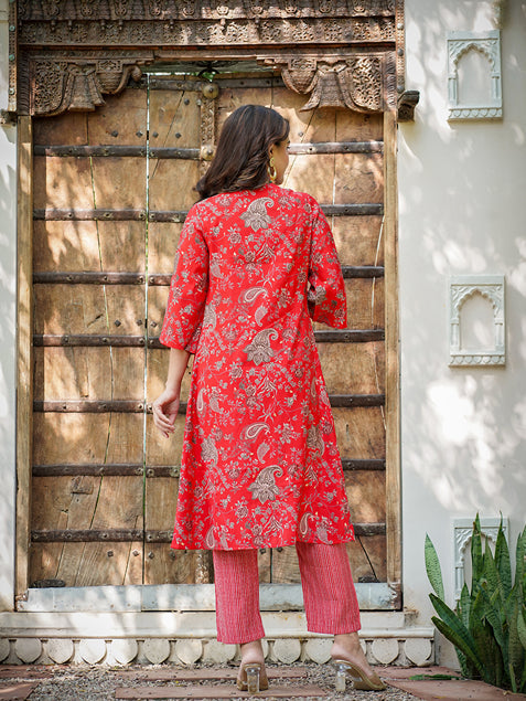 Yufta Muslin Red Co-ord Set With Crop Top And Pant - Swadesiicart