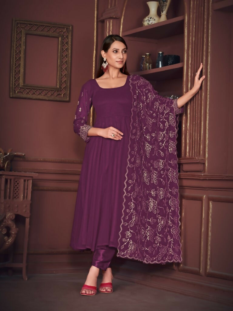 Jyoti Fashion Women's Purple Georgette Embroidered Anarkali Kurta Pant Set With Dupatta | Swadesiicart