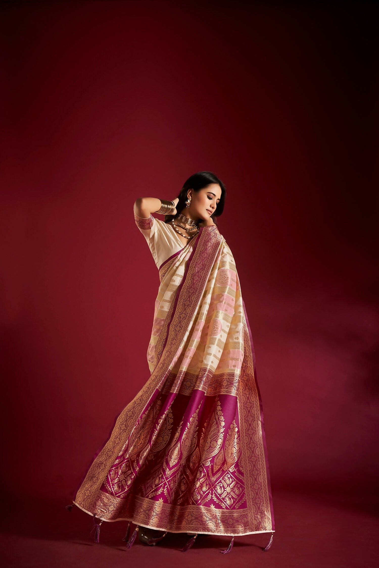 Joban Fashion Cream & Light Pink Plain With Weaving Border Banarasi Silk Sarees | Swadesiicart